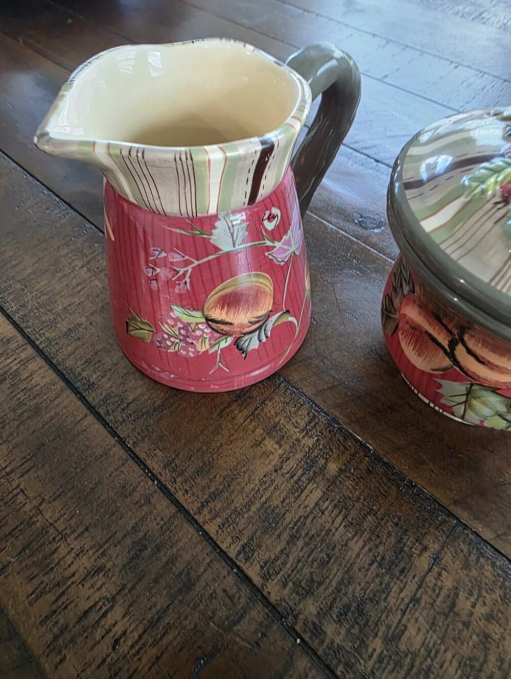 Tracy Sugar And Creamer The Octavia Hill collection 6